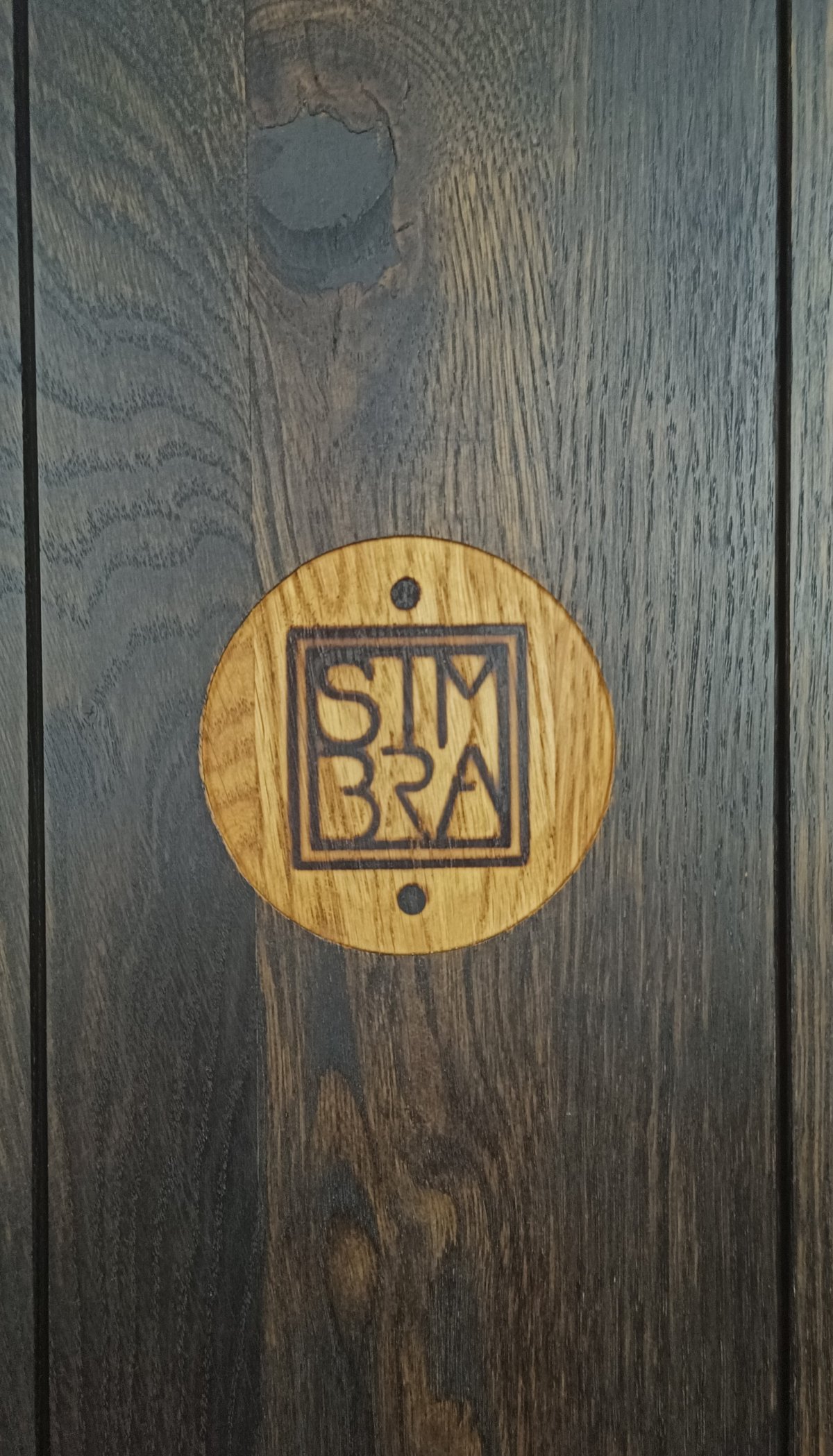 SIMBRA Stehleuchte Taster mit Logo SIMBRA, Stehlampe, Holz, Handwerk, Schweiz, Taster, Logo